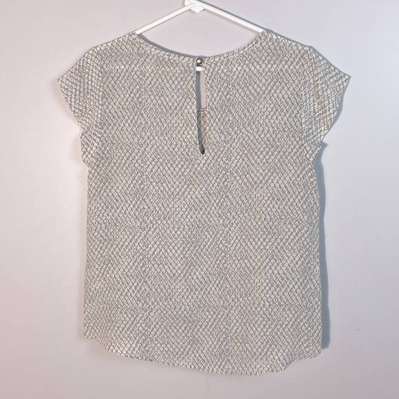 Cynthia Rowley 100% silk Gray Patterned Women's Top size small - Picture 4 of 10